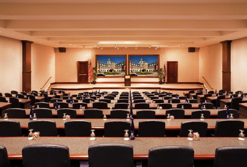 Hotel Roanoke & Conference Ctr, Curio Collection by Hilton, photo 1