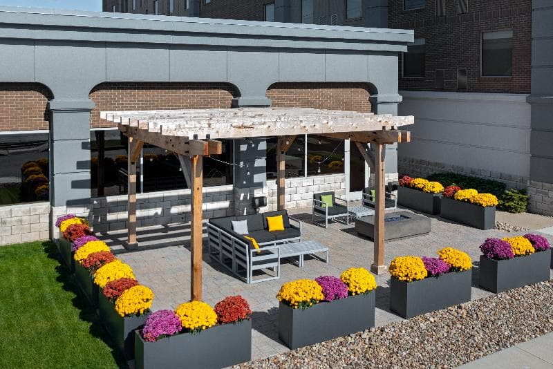 Hampton Inn & Suites Cleveland-Beachwood, photo 1