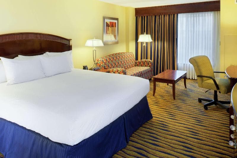DoubleTree by Hilton Hotel Greensboro photo 1