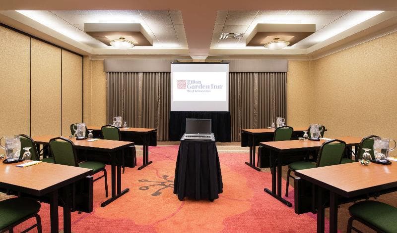 Hilton Garden Inn West Edmonton, photo 1