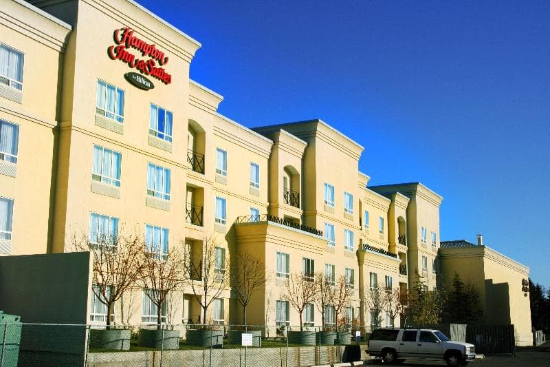 Hampton Inn & Suites By Hilton Calgary- University Northwest, photo 1
