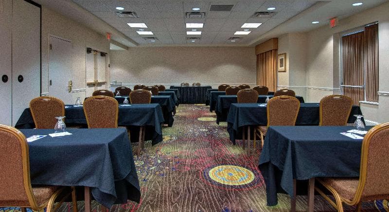 Hilton Garden Inn Detroit Metro Airport, photo 1