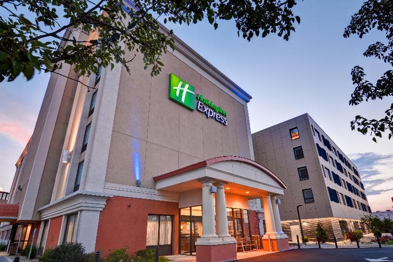 Holiday Inn Express Boston, photo 1