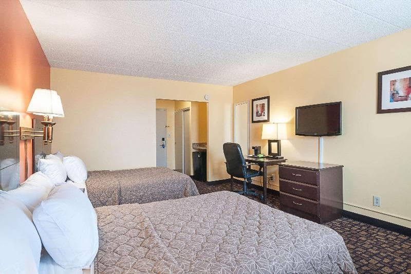 Rodeway Inn Meadowlands, photo 1