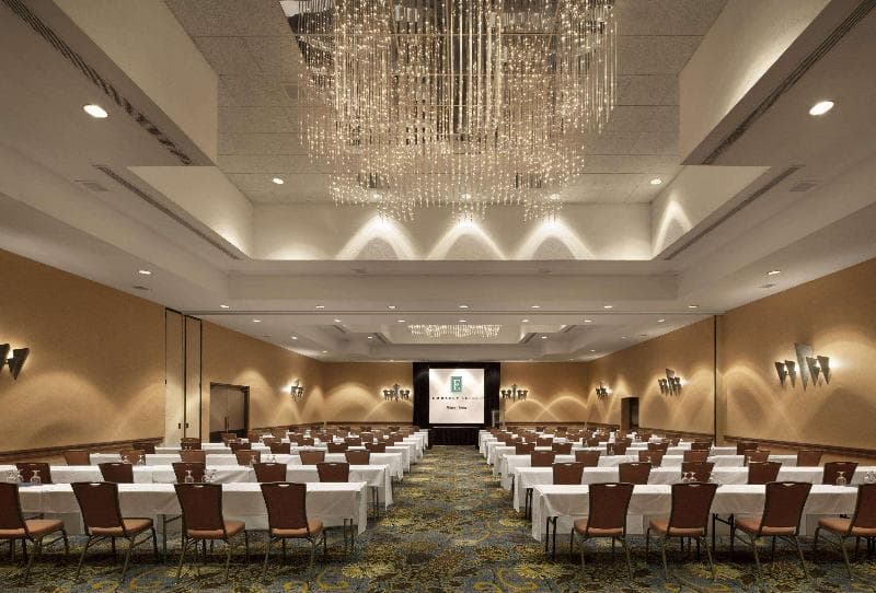 Embassy Suites by Hilton Phoenix Tempe photo 1