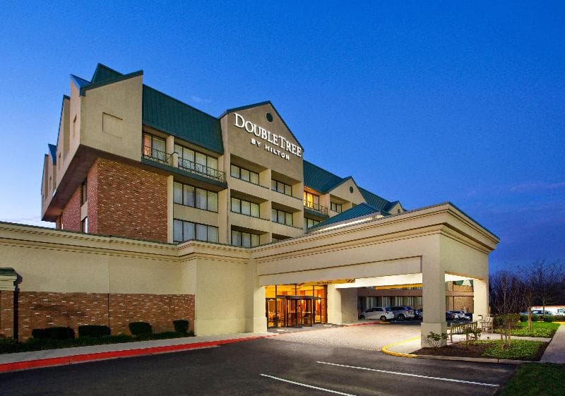 DoubleTree by Hilton Hotel Baltimore North - Pikesville, photo 1