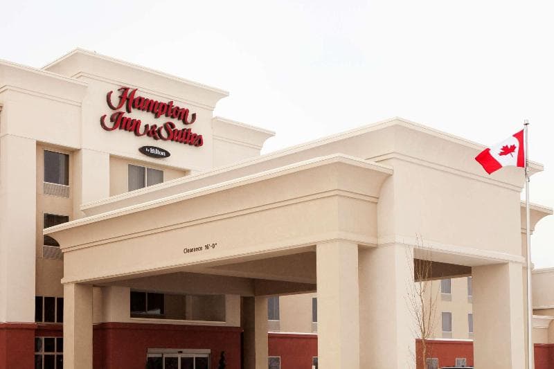 Hampton Inn & Suites by Hilton Lethbridge, photo 1