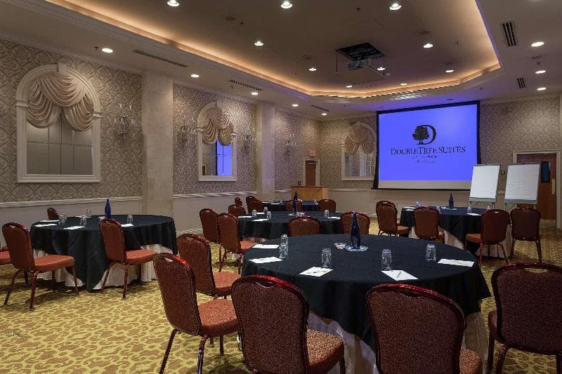 DoubleTree Suites by Hilton Mt. Laurel photo 1
