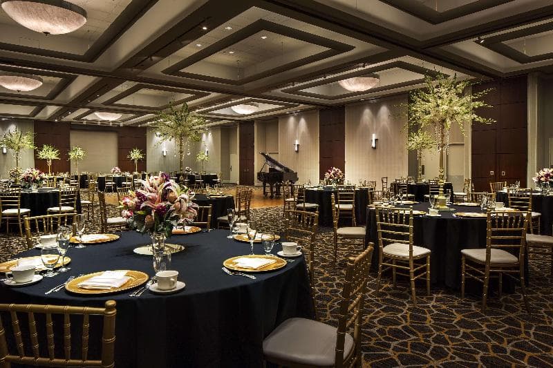 DoubleTree by Hilton Hotel Newark - Fremont, photo 1