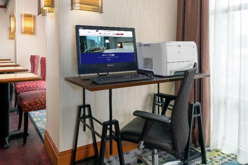 Hampton Inn Springfield South Enfield, photo 1