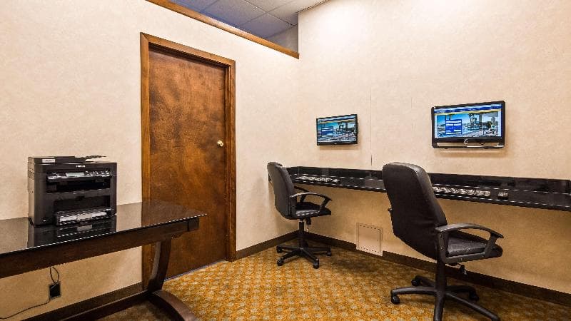 Best Western Plus Chicago Hillside, photo 1