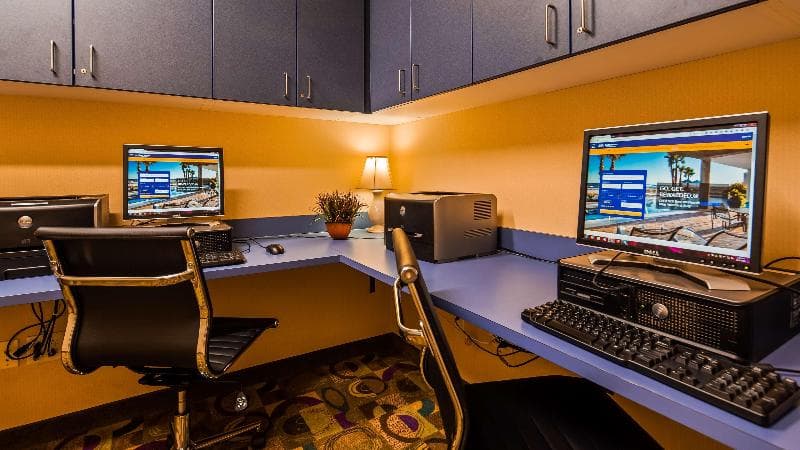 Best Western Plus Victor Inn & Suites, photo 1