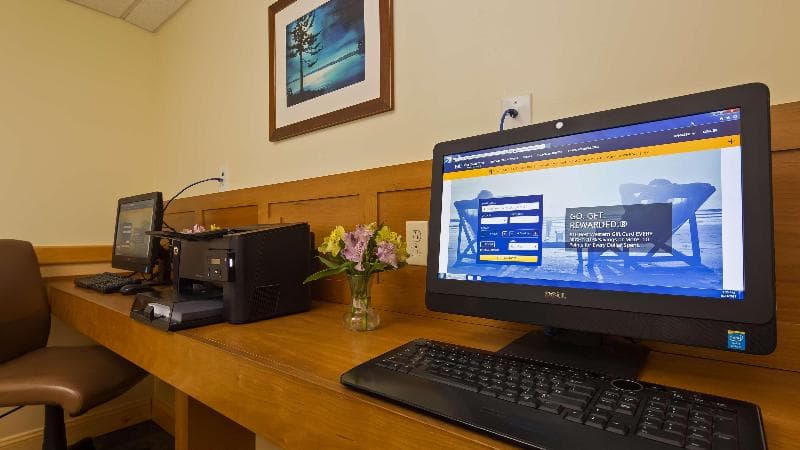 Best Western Plus Windjammer Inn & Conference Center, photo 1