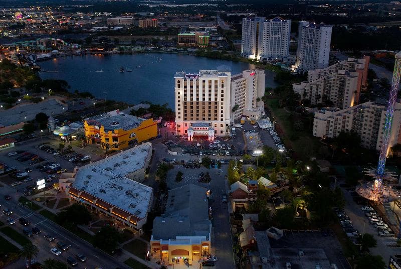 Ramada Plaza by Wyndham Orlando Resort & Suites Intl Drive, photo 1