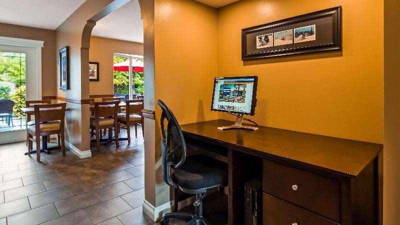 Best Western Sicamous Inn, photo 1