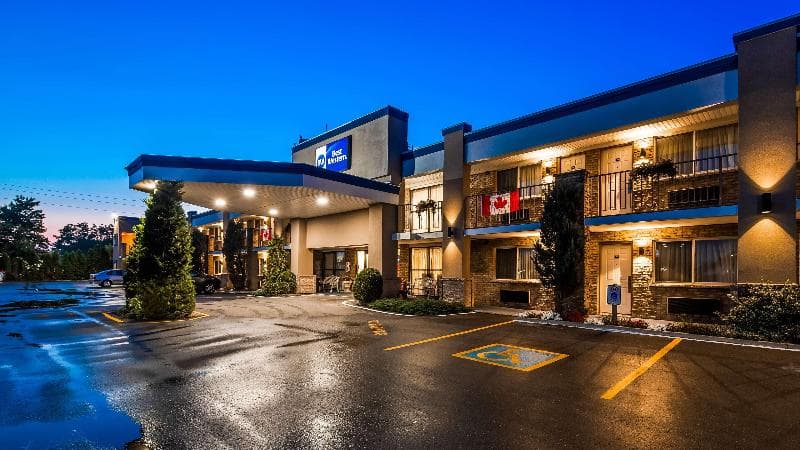 Best Western Halton Hills photo 1