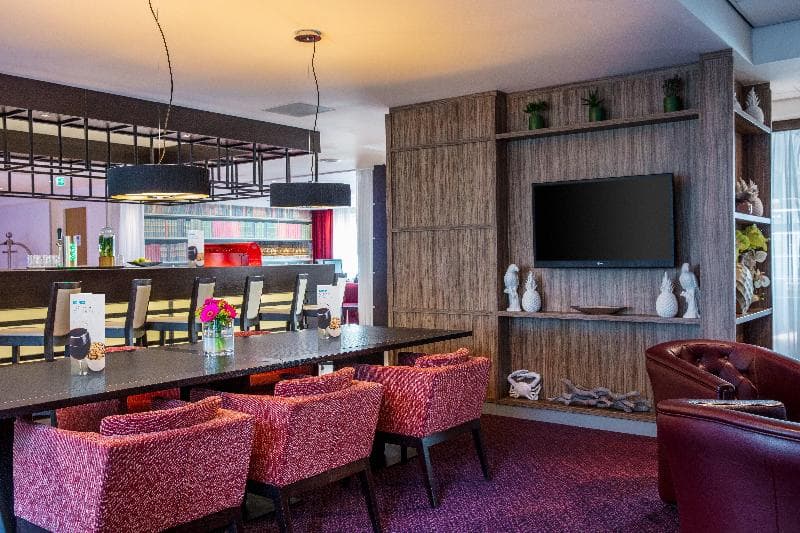 Holiday Inn Express Amsterdam - Sloterdijk Station, photo 1