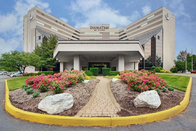 DoubleTree by Hilton Hotel Newark Airport photo 1
