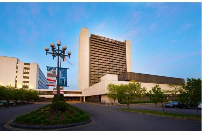DoubleTree by Hilton Bloomington - Minneapolis South photo 1