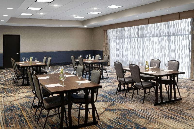 the Alloy King of Prussia - a DoubleTree by Hilton photo 1