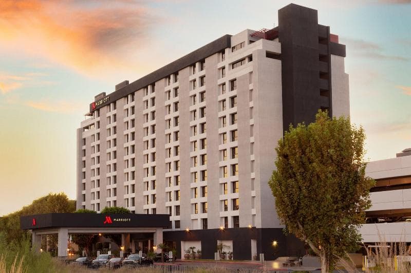 Marriott Riverside At The Convention Center, photo 1