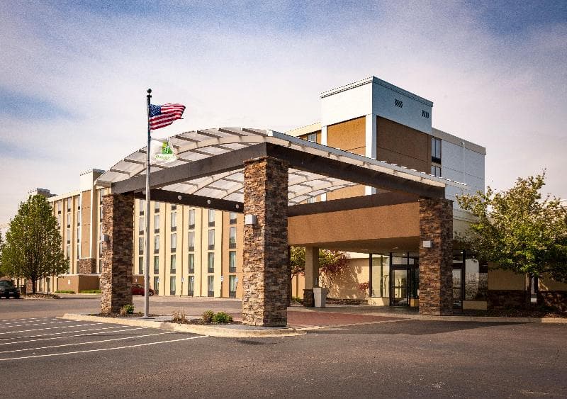 Best Western Plus Strongsville Cleveland, photo 1