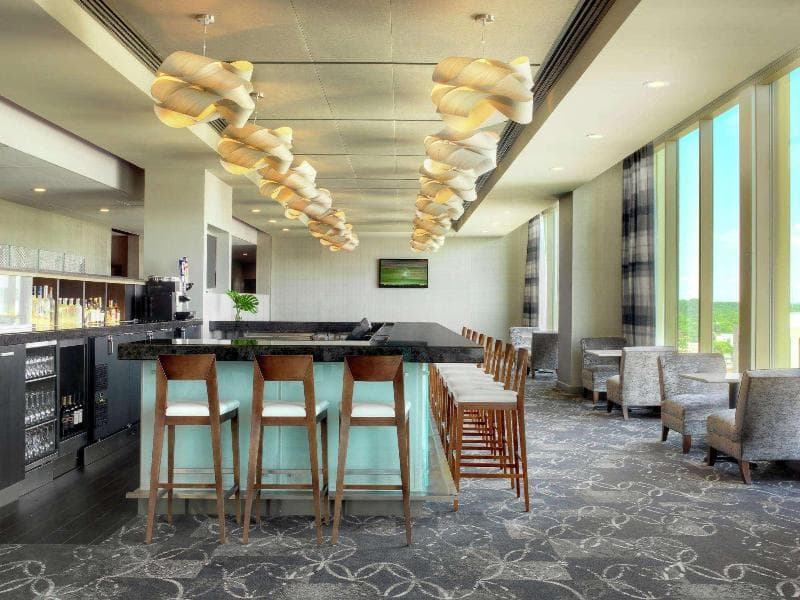 DoubleTree by Hilton Cedar Rapids Convention Complex, photo 1