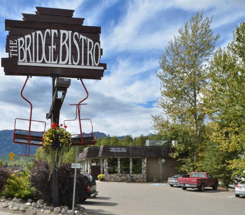 Canadas Best Value Inn & Suites photo 1