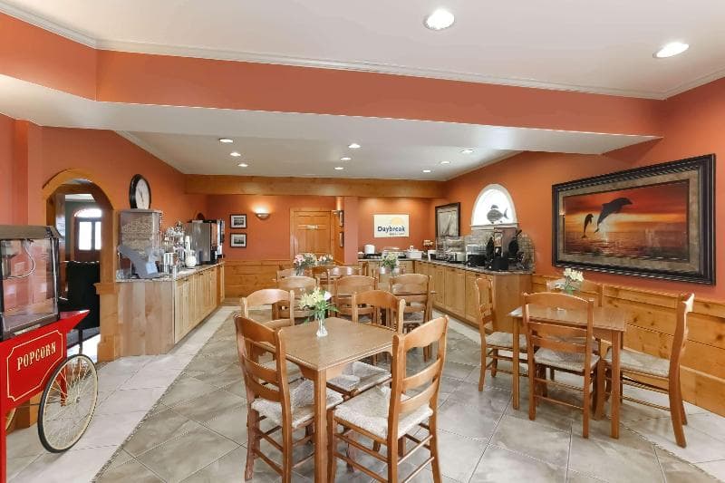 Days Inn By Wyndham Kill Devil Hills Oceanfront - Wilbur, photo 1