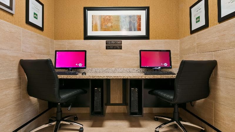 Best Western Plus Sherwood Park Inn & Suites, photo 1