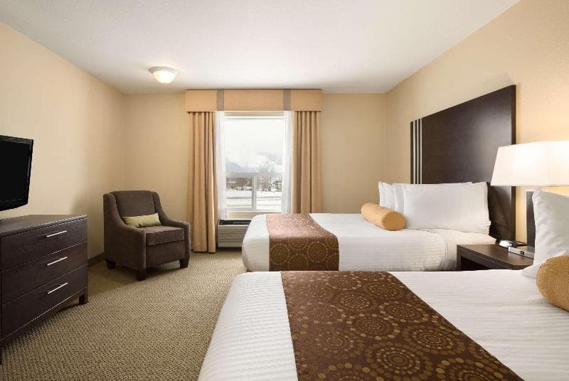 Ramada Limited Golden, photo 1