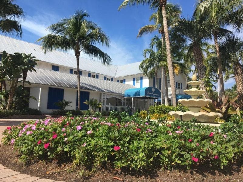 Olde Marco Island Inn & Suites photo 1