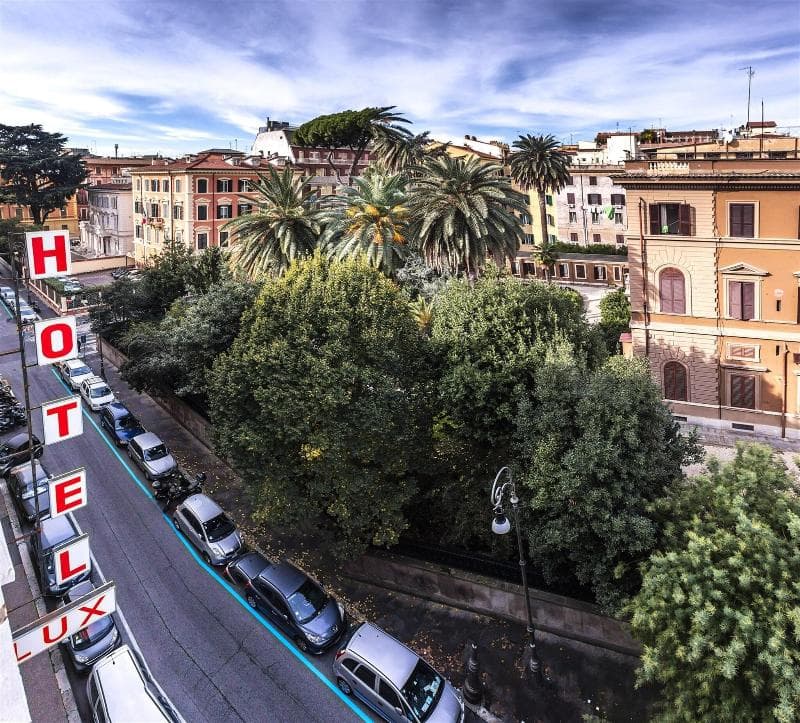 Hotel Lux, photo 1