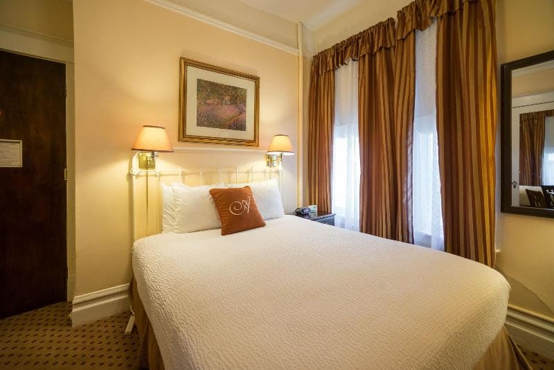 The Andrews Hotel, photo 1