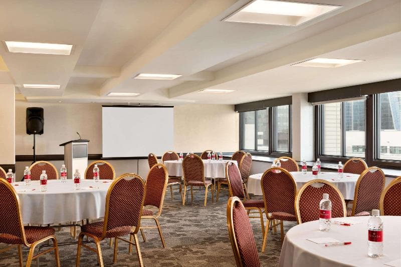 Ramada Plaza by Wyndham Regina Downtown, photo 1