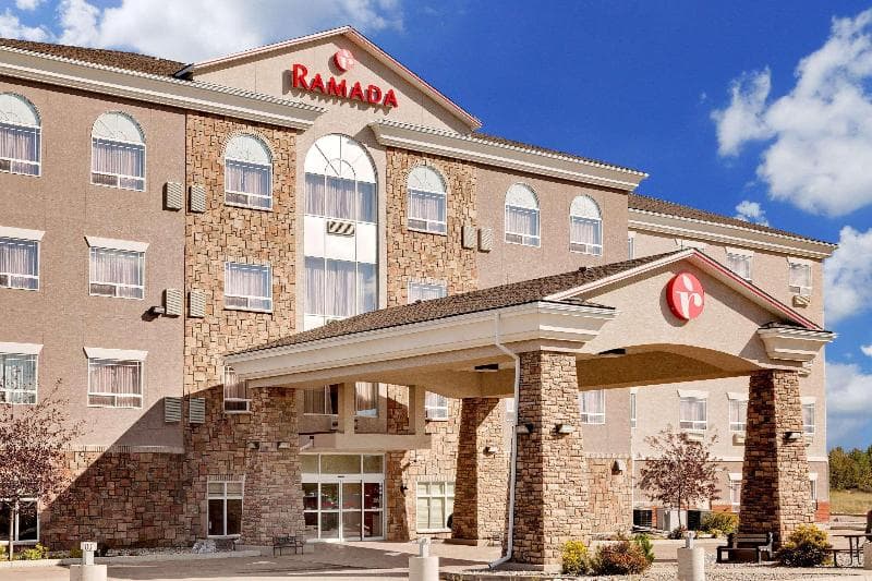 Ramada by Wyndham Lac La Biche, photo 1