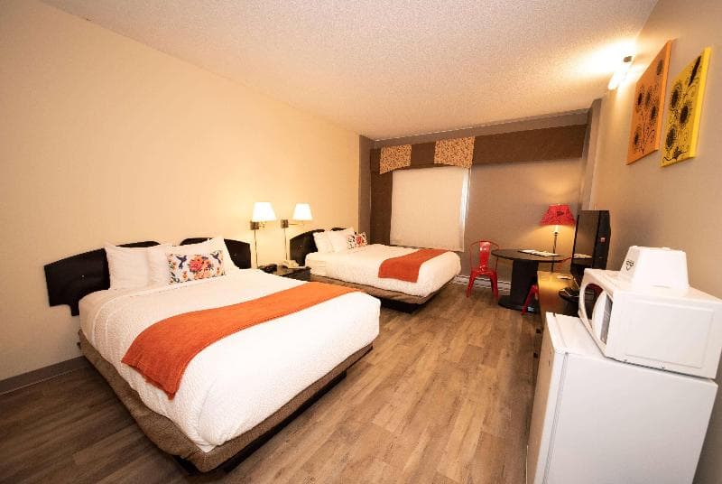 Days Inn by Wyndham Berthierville, photo 1