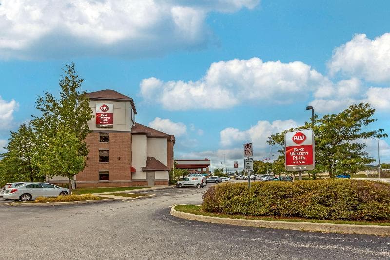Best Western Plus Burlington Inn & Suites, photo 1