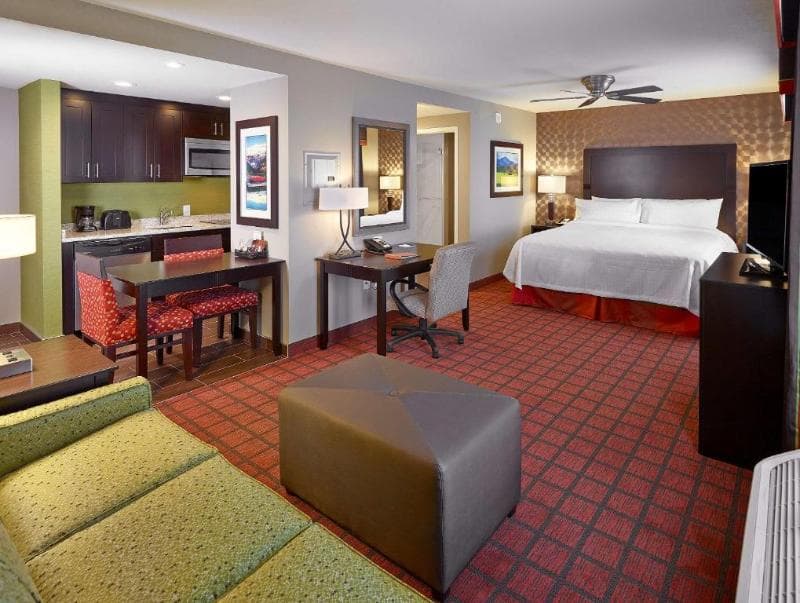 Homewood Suites by Hilton Calgary-Airport, photo 1