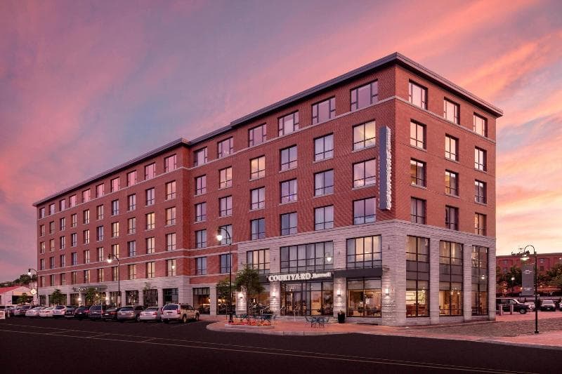 Courtyard Portland Downtown/Waterfront, photo 1