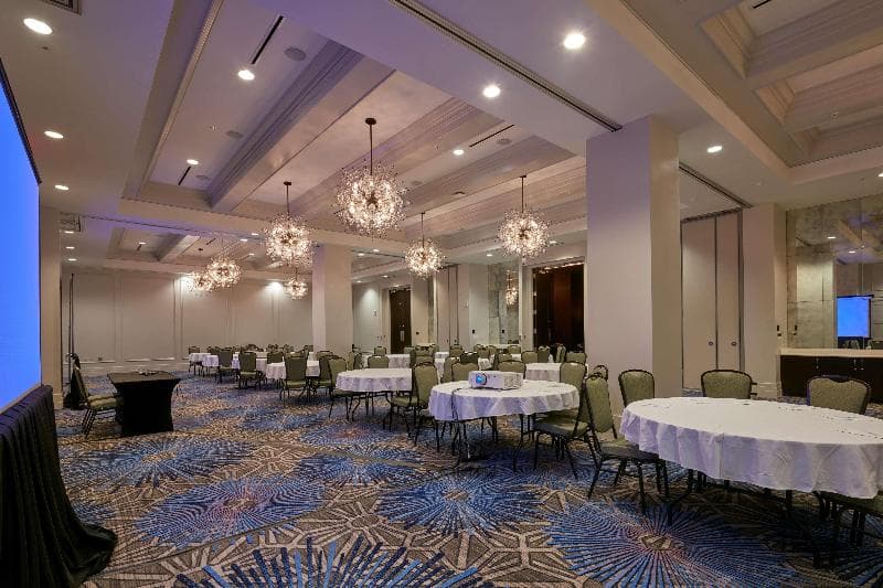 Embassy Suites by Hilton Louisville Downtown, photo 1