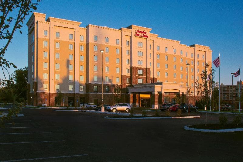 Hampton Inn & Suites Columbus/University Area, photo 1