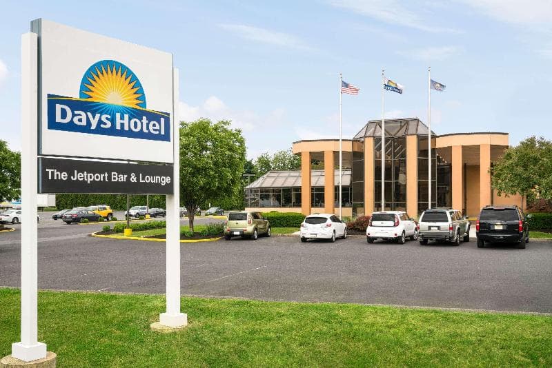 Days Hotel by Wyndham Allentown Airport / Lehigh Valley, photo 1