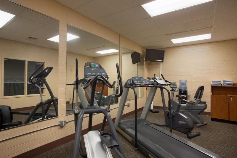 Best Western Plus Executive Residency Waterloo & Cedar Falls, photo 1