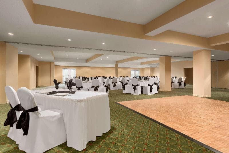 Days Inn By Wyndham Oromocto Conference Centre, photo 1