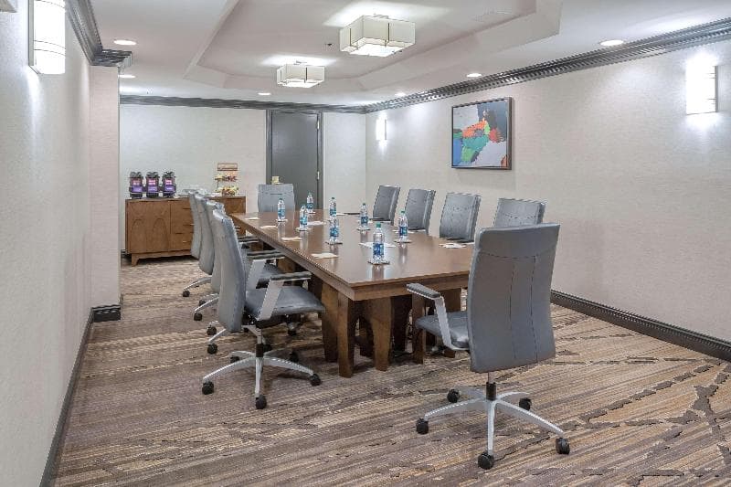 DoubleTree by Hilton Hotel Boston - Rockland, photo 1