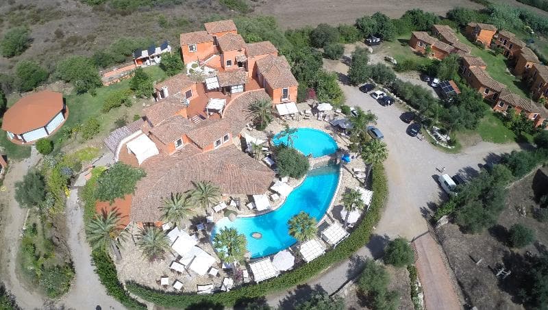 Galanias Hotel & Retreat photo 1
