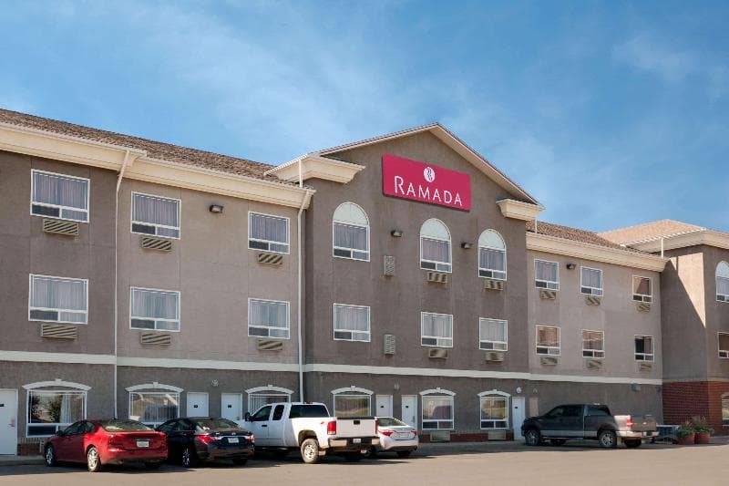 Ramada By Wyndham Weyburn photo 1
