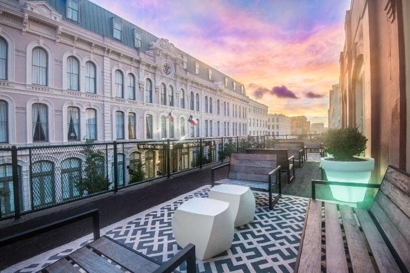 The Tremont House, A Tribute Portfolio Hotel, photo 1