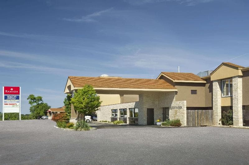 Ramada by Wyndham Jordan/Beacon Harbourside Resort photo 1